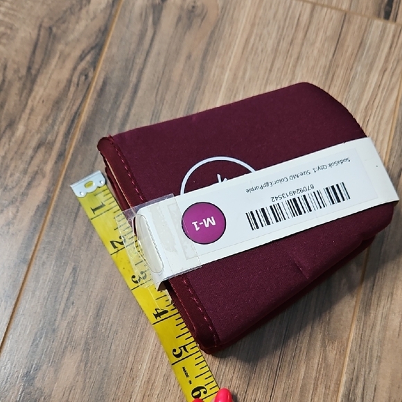 Soda Sok 2 Maroon Drink Sleeve NWT - Picture 9 of 10